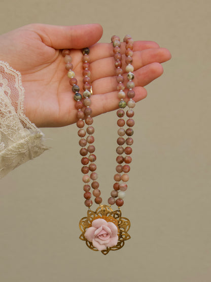 Mecklenburg Bloom Necklace